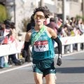 王者青学大が逆襲猛追　４区で４位に浮上　原采配的中なるか、大エース黒田朝日が５区スタート