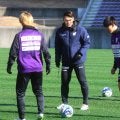Ｊ２藤枝　槙野智章新監督が始動「グッド」「ブラボー」選手鼓舞し現役さながらの動きで熱血指導
