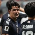 ｢佐野航大思った以上に香川信者だな｣欧州市場注目の22歳日本代表MFが“憧れの先輩”とサプライズ初対面！｢一生忘れない思い出｣のランチ会も！｢反応可愛いすぎる｣