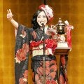 上谷沙弥、新日本棚橋弘至社長の前で宣言「必ずスターダムを業界ＮＯ・１に」プロレス大賞授賞式