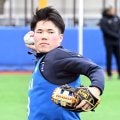 【DeNA】ドラ１小田康一郎「プロ野球選手になった実感が一番湧いた日」新人合同トレ初日
