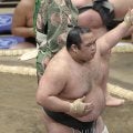 左膝大けがで３場所連続全休していた生田目が三段目の復帰戦で白星　大歓声に「エンジンかかった」