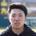 【阪神】石井大智が自主トレ公開　WBC公式球に「選択する球種は違う」「考え方を変えながら」