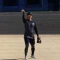 【日本ハム】三塁本職の有薗直輝「新庄監督の記事を見た」左翼の位置でノック受け外野挑戦の準備