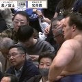 「さすがにマナー違反」「レベル低すぎ」大相撲初場所、人気力士の熱戦に“水を差す”残念な行為に批判相次ぐ