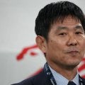 ｢ポイチさん、めっちゃ笑顔｣森保一監督が音楽業界のフットサル大会で“ハイテンションツーショット”に応じる！ 想像以上の｢にこにこ｣に｢お宝写真じゃ！｣