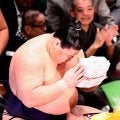 義ノ富士　連日金星！懸賞合計１１１本！！８．６秒で６６６万円荒稼ぎ　２０年初場所の妙義龍以来　大の里裏返し「最高」