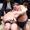 阿炎が約２年ぶり無傷５連勝　「土俵際でも自分の良さが出ていると思う。そういう意識でやっている」