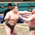 【ハプニング】電車が遅延して力士５人が遅刻　取組は遅れて行われ２勝３敗