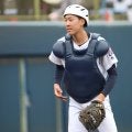 佐野日大の4番・1年生捕手の須田は、構えは元巨人のスラッガーそっくり【高校野球界の逸材】
