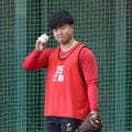 広島・ドラ４工藤　衝撃の初ブルペン！立ち投げ１５球「６、７割」の力でズドン　理想は阪神・石井　菊地原コーチ「キャンプ楽しみ」
