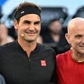  フェデラー組が勝利、元世界1位集結 