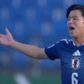 「えっ？ファウル？」日本代表MFの“好守備”に不可解ジャッジ…「フットボールコンタクトだろ」「意味分からん」小倉幸成とファンが唖然【U23アジアカップ】