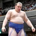 安青錦が２敗を守る　若隆景に勝ち、新大関での優勝目指す