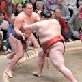 熱海富士が初金星　過去５勝４敗の豊昇龍に快勝　７連勝で優勝争い　「親方に教えてもらったことができるようになってきた」