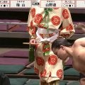 15歳力士、取組後に髪が爆発 食らいついたら離さない執念の勝ち越しでの一コマ「負けん気の強さ顔に出てる」ファン驚嘆