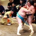 単独トップ霧島敗れる…Ｖ争いは２敗に５人の大混戦　九重審判長が“優勝ライン”を予想