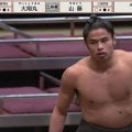 「踊ってるみたい」体重72キロ“細マッチョ力士” 華麗な身のこなしで90キロ重たい相手を撃破「早送りみたい」“発生確率0.02％のレア技”も