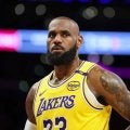【NBA】今夏FAになるレブロン……「レイカーズで引退することはない」と元オールスター選手　キャリア最後は“古巣へ帰還”と予想