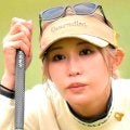 ３６歳美女ゴルファー「足出しがち」プライベート姿が「脚長！！」「モデルみたい」「なぜそんなに可愛い？」と絶賛の金田久美子
