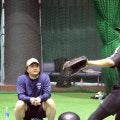 沢村拓一氏「話したくて」“友人”坂本勇人をサプライズ訪問「１本でも多く」打撃投手に思い込め