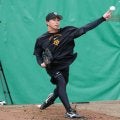 【巨人】ドラ３山城京平ブルペン23球「球筋がすごいきれい」則本、山崎の投球を見て刺激