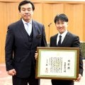 地方重賞２０１勝の最多記録　吉原寛人騎手に馳浩知事から顕彰状「金沢競馬の振興に貢献できるよう精一杯頑張っていく」