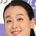 「スタイル抜群姉妹」浅田真央さん、浅田舞との“最強美人姉妹”ショット披露