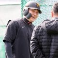 【巨人】丸佳浩、定位置獲るため「もう１回守備もしっかり」チャージや後方フライをしっかり捕る