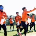 【Ｊ１清水】豆まきでファンと交流…観客席へＤＦ吉田豊の「鬼は外ーっ！」に吉田孝行新監督「福は内だろ」