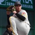 【ソフトバンク】復活期すスチュワートが初ブルペン146キロ「２年前のような投球できれば」