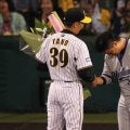 甲子園に響いた「行くな！越えるな！」　名捕手の引退試合…担当アナの実況に隠された“真実”