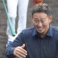 中田翔氏、ハムキャンプ来訪もコーチから“チクリ”「気合が足りない」　降雨でベンチへ退散