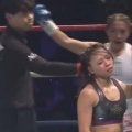【Ｋ－１】美女ファイター松谷綺が挑戦者の強烈右フックでダウン、判定でまさかの王座陥落