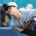 「めっちゃ球速いな、えぐかった」阪神2年目、24歳剛腕に球界OB熱視線「100マイルピッチャー、160すぐそこ」課題の救援右腕枠に名乗りか