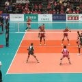 女子バレー、まるで野球のスローカーブな“すごい軌道”のノータッチエース 相手もポカーン