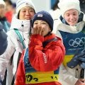 【五輪】高梨沙羅、雪辱晴らす銅メダル　北京五輪で共闘の伊藤有希とハグで涙腺崩壊「みんなのおかげです」…ジャンプ混合団体