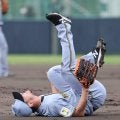 【阪神】紅白戦でアクシデント　強烈投手返しで伊藤将司が負傷退場、佐藤輝明が駆け寄る