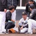 阪神に激震　石井大智が負傷で緊急降板　腰を押さえるシーンも　担架でグラウンド外へ搬送される　ＷＢＣにも黄信号