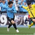 見事な右サイドのパス回し、フィジカル面での強化が著しい｢日本人2位12ゴール｣の日本代表【なぜ川崎VS柏戦で｢大量点｣が生まれるのか】(2)