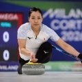 【カーリング】第1エンド、ダブルテイクアウト狙うも惜しくもはじけず…スイスが２点先制