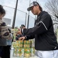 【ロッテ】来場者200人「コアラのマーチ」プレゼント　ドラ３奥村頼人の中学時代のチョコの数は