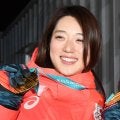 【スピードスケート】「素敵～」平昌五輪金の菊池彩花さん再び「黒縁メガネ」で登場