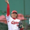 広島・新井監督が栗林に「いいね」　シート打撃登板でフォークで空振り「ここ数年あんまり見てなかったので、本人もちょっと手応えあるんじゃないですか」