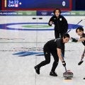 【カーリング】日本女子フォルティウス小野寺佳歩ダブルテイクアウトも第５エンド１失点で３－６