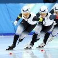 【五輪】女子団体追い抜きは３位決定戦へ　０秒１１差でオランダに敗れる…スピードスケート
