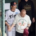 阪神・藤川監督　笑福亭鶴瓶が訓示「福が来るかなと思って。御利益のある方ですからね。いい瞬間になればなと」【一問一答】