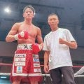 “ＫＯダイナマイト”内山高志会長のジム白星発進！プロ１号選手・英豪を的確な指示で逆転導く　Ｓフェザー級トーナメント１回戦で判定勝ち