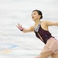 坂本花織は涙の銀メダル、コーチと抱擁　わずかなミスで1位に届かず