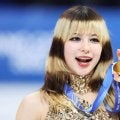 「芝の上でこんな綺麗に回転できるの!?」金アリサ・リウの超人的始球式に再脚光　阪神ファンからのオファーも【冬季五輪】